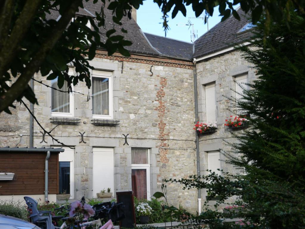 Hotel Val Saint Hilaire Givet Exterior foto